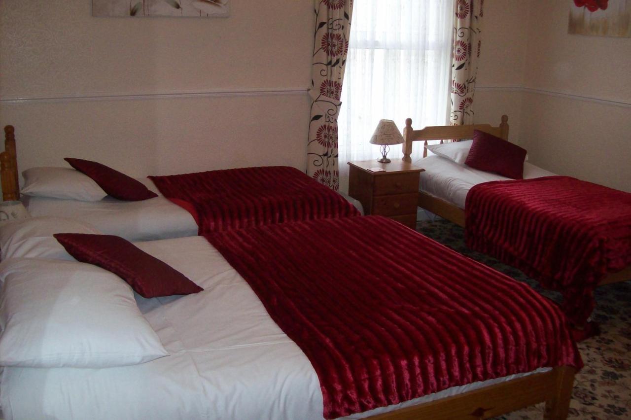 Avalon Guest Accommodation Great Yarmouth Exterior foto